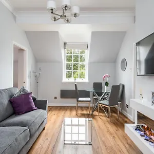  Apartment Stylish With Minster Views I Pass The Keys United Kingdom